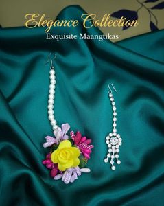 Floral & Pearl Maang-Tika