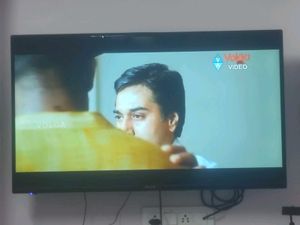 46 Inch Proneer Smart Tv