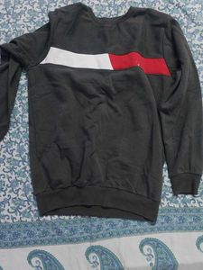 Stylish Grey Sweatshirt
