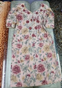 Floral Embroidered Kurta