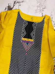 Xxl Yellow Embroidered Kurta