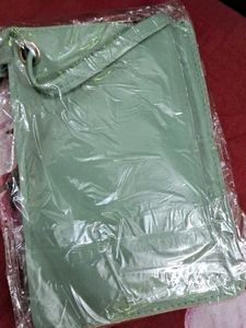 Mobile  Sling  Purse