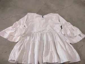 White  Empire ⭐ Crop Top