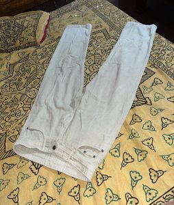 Zara Straight Fit Jeans ❤️