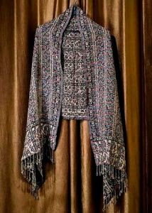 Combo Of 2 Shawls very Warm n Soft