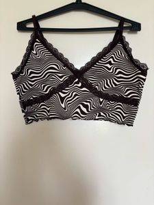 H&M RIBBED DETAIL TOP