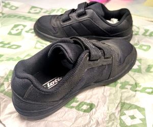 Black Lotto Kids Sneakers