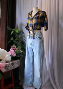 Nuon Plaid Tie-Front Top
