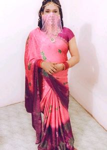 beautiful saree 🤩❤ With 3 Lightly Padded Bra