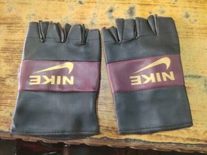 Nike Fingerless Gloves