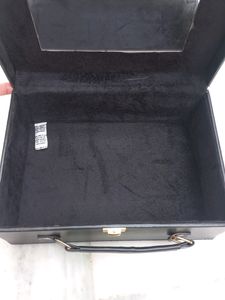 Lakme Black Vanity Box With Mirror