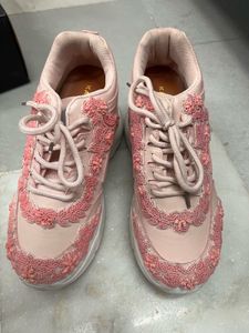 Embroidered Shoes From Kanvas(Shark Tank)