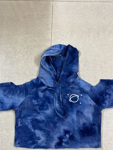 Cold Shoulder Tie Die Hoodie 🪐