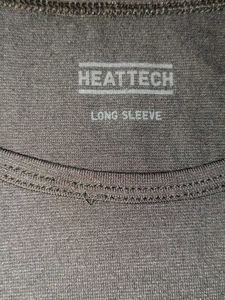 UNIQLO HEATTECH Black Tshirt