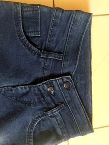 Skinny Blue Jeans With Distressed Pattern