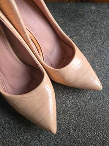 Elegant Pink Pencil Steletoe Heels