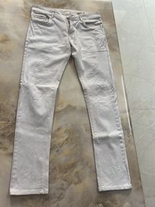 White Ripped Jeans 👖