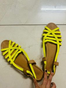 PRICE DROP🔥 Target Yellow Sandals