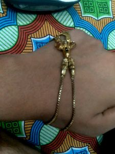 Chain With Stunning Brace Let