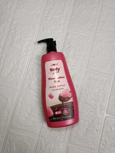 Plum BodyLovin' Lotion