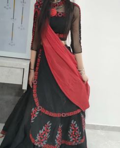 Red Black lahenga