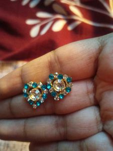 3 Jewellery Pieces For Women