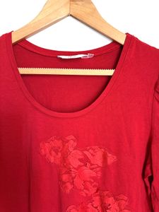 Beautiful Top With Lace Details