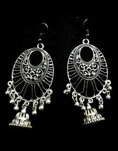 Earrings & Studs