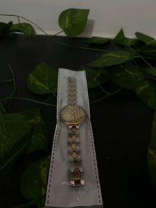 Elegant Women&#39;s Watch