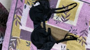Bra In Black Colour