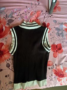 Ribbed Zip-Up Top