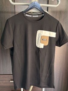 Stylish Pocket Detail T-Shirt