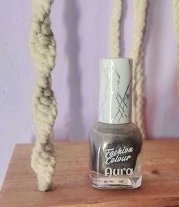 Fashion Colour Aura Nail Polish - Silver