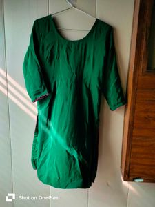 Green Embroidered Kurta