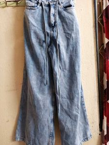 Zudio Ligh Wash Straight Fit Denim(Low Rise)