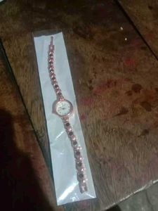 Elegant Rose Gold Heart &amp; Crystal Watch