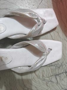Cute Silver Flipflops