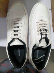Shoes Of Size 9