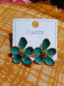 Green Flower Earrings (Anti Tarnish)
