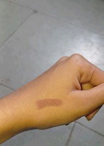 L&#39;Oreal Lipstick Shade ( 289 Cashmere Delicat)