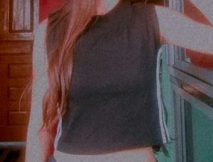 I&#39;m Selling Beautiful Crop Black Top