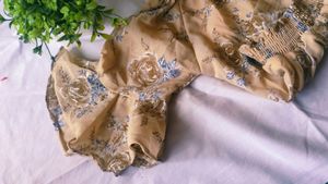 Round Neck Puff Top For Chotttu Girls