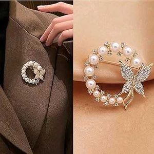 PEARL RHINESTONE BROACH✨