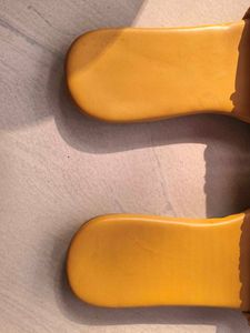 💛Mustard Ruched Flats💛