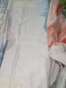 2 King Size Bedsheets With Pillow Covers
