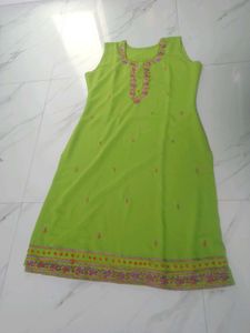 Elegant Green Embroidered Kurta Set