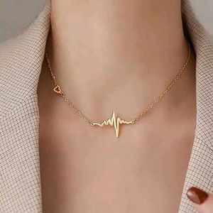 Heart Beat Chains Neck Piece