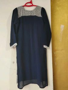 Elegant Embroidered Kurta