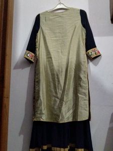 Floral Embroidered Kurta Set