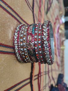 Sparkling Bangle Set